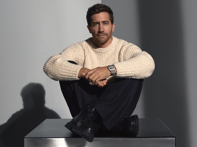 The SANTOS de CARTIER: a design icon that has become Jake Gyllenhaal’s watch of choice